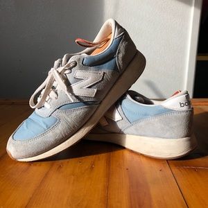 Used women’s new balance shoes size 8us